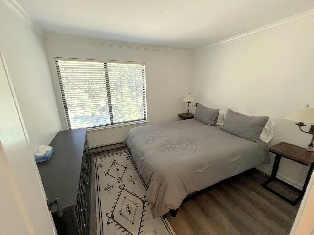 118 Standard 2 Bedroom Condo by RedAwning