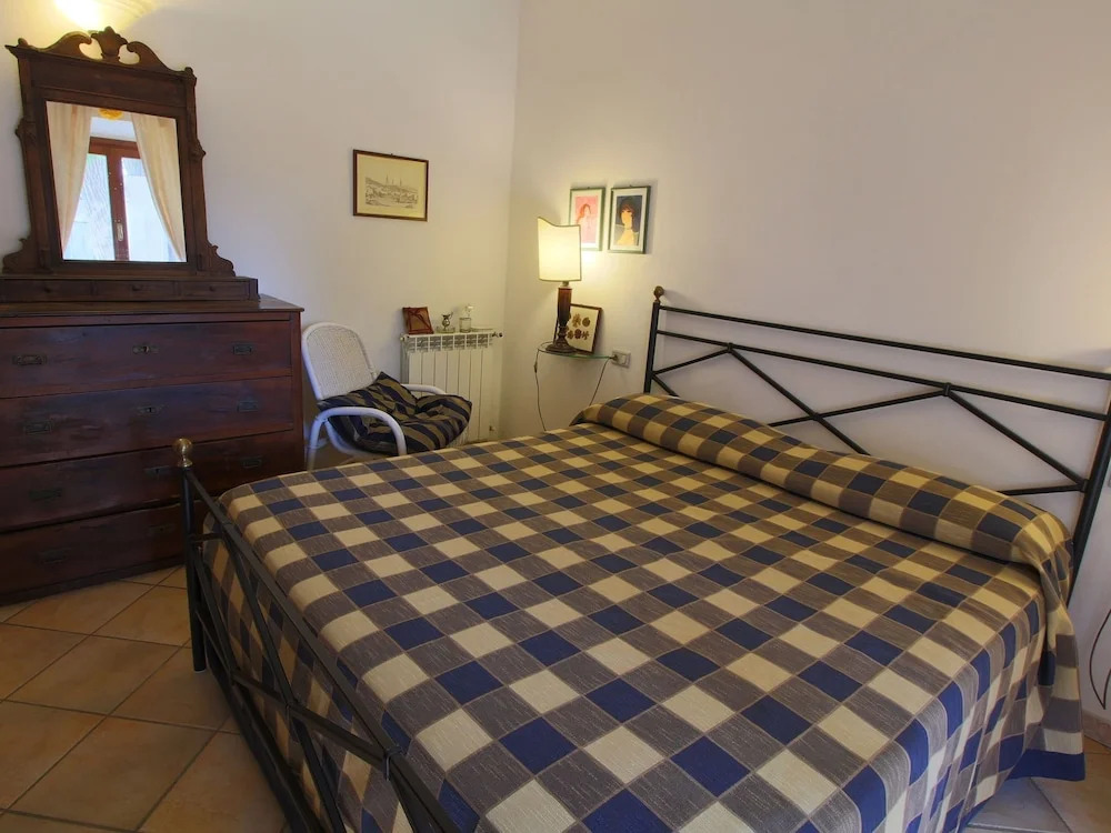 Luxurious Farmhouse in Grosseto With Jacuzzi