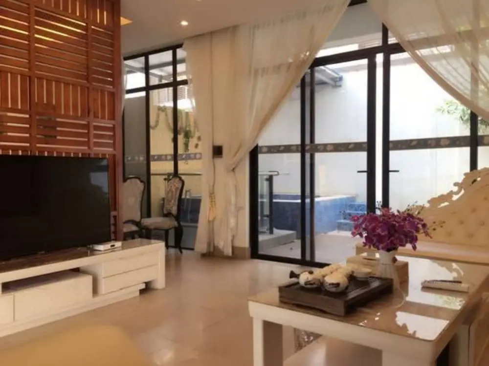Hot Spring Party Luxury Resort Villa