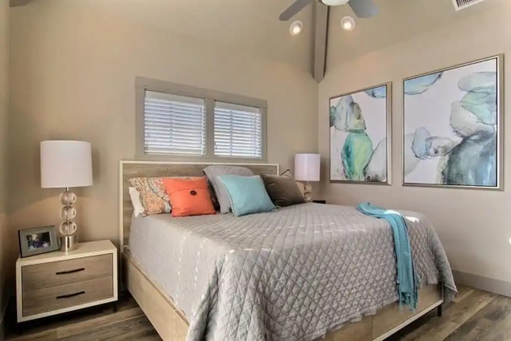 Cinnamon Shore- Beached Inn 236 BE
