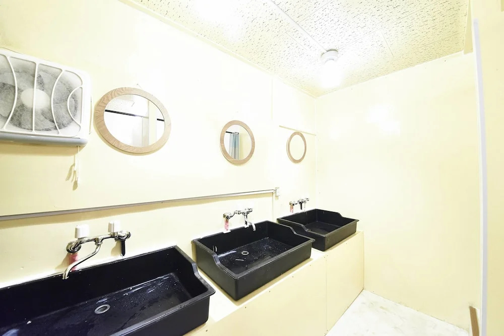 TOMORI Guest House