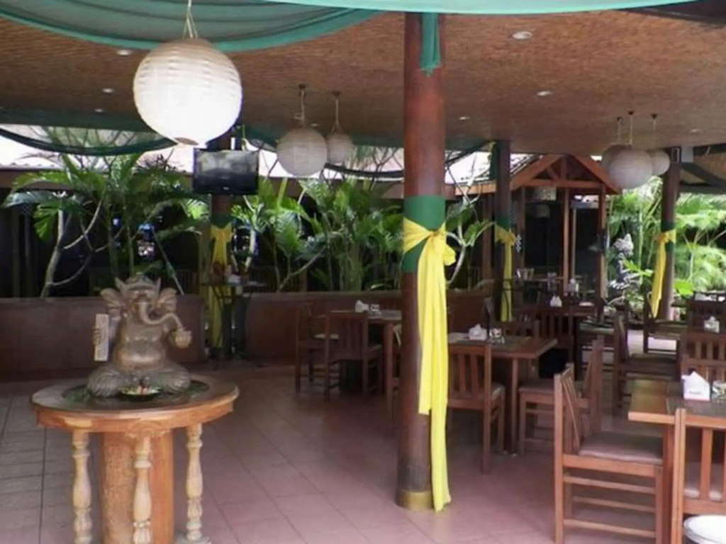 Nyiur Indah Beach Hotel