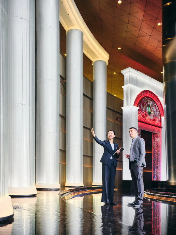 J Hotel, Shanghai Tower
