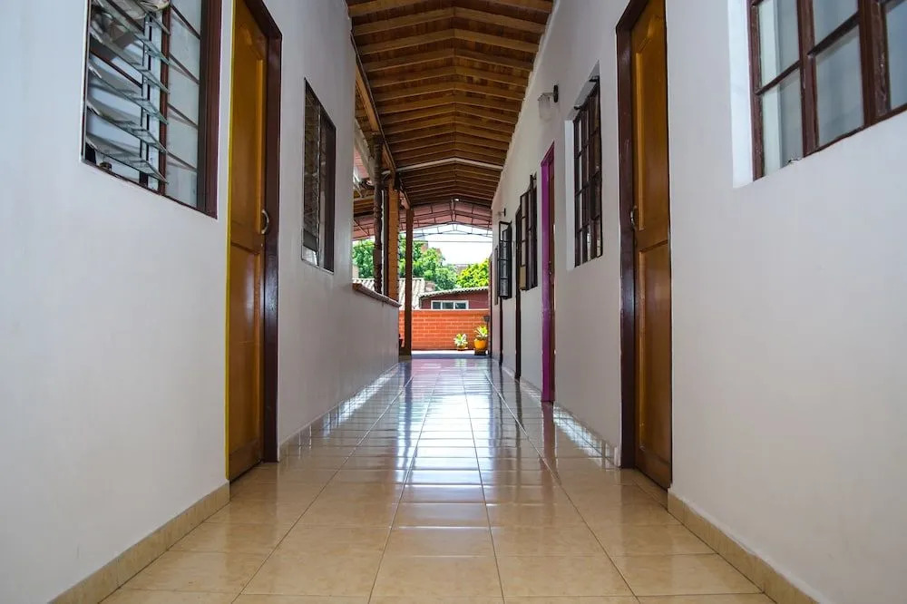 Hostal Pura Vida la 70