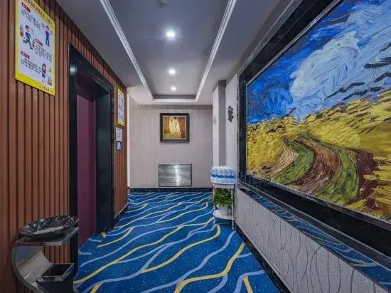 Meiyi Hotel(Urumqi Hongshan Park Xinxing Street Subway Station Store)