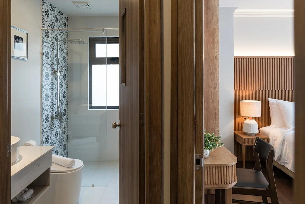 Charmaine's Hotel & Apartment