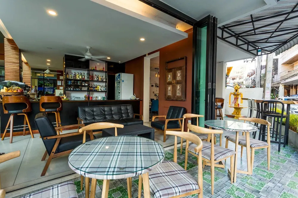 Moxi Boutique Hotel