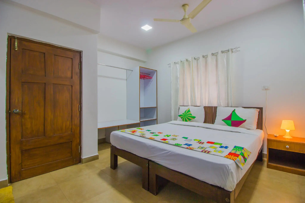 Super Collection O Holy Cross Home Stays