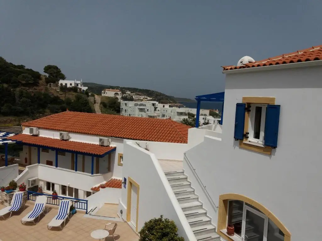 Venardos Hotel