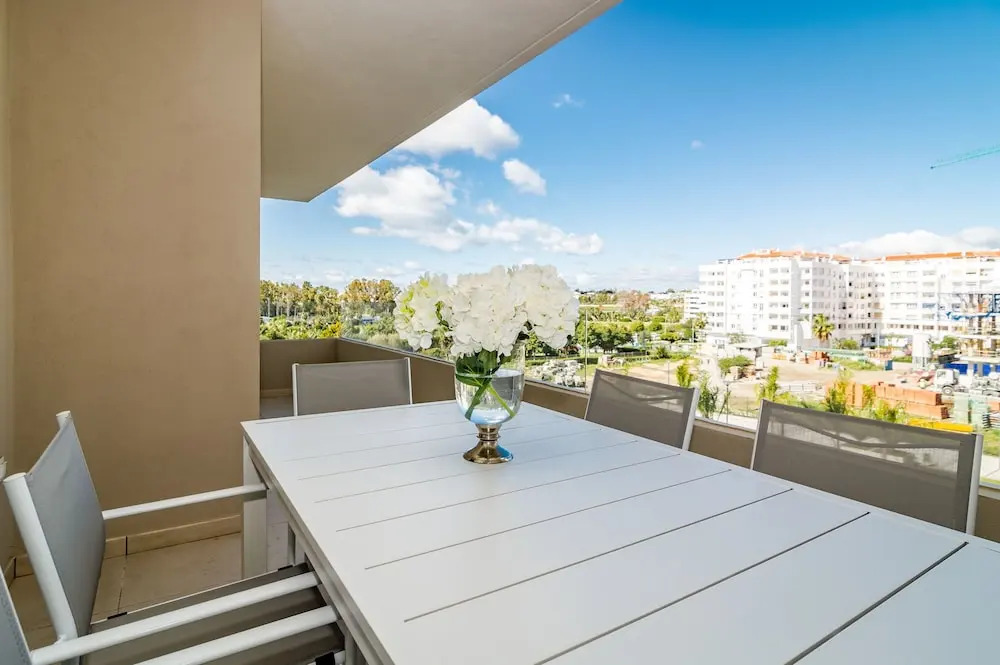 Alb luxury Apt