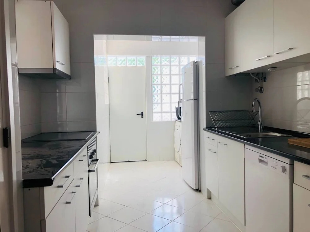 Remarkable 3-bed House in Albufeira