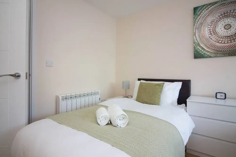 Stayzo Stylish Accommodation in Southampton 10