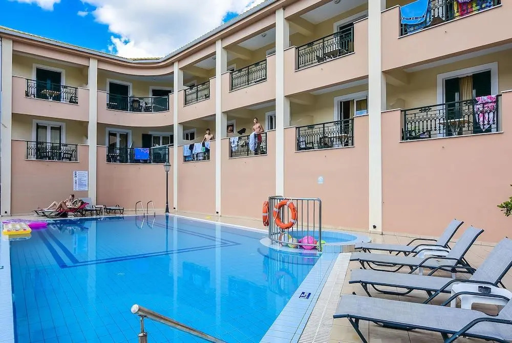 Timos Hotel