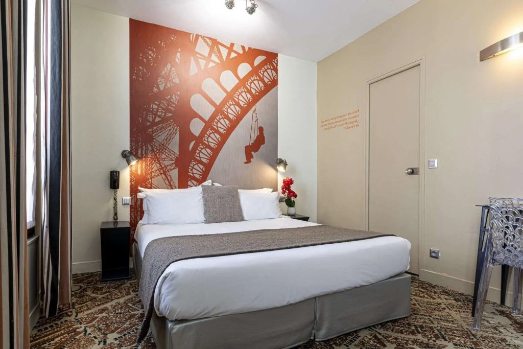Hotel Alpha Paris Eiffel by Patrick Hayat