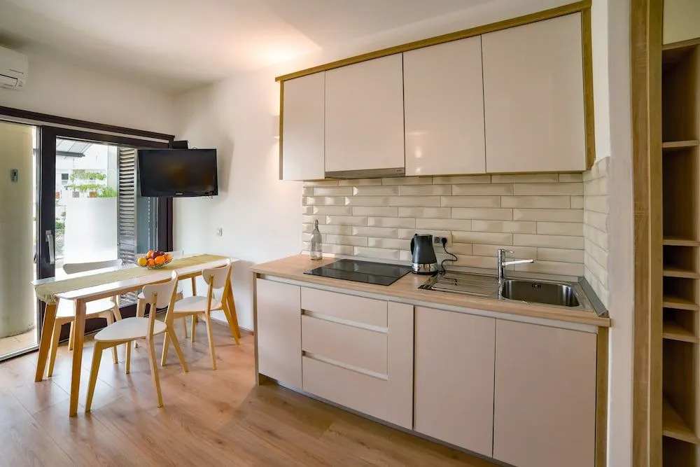 Oasis Premium Twin
