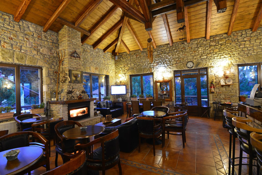 Georgios V Chalet Kalavrita