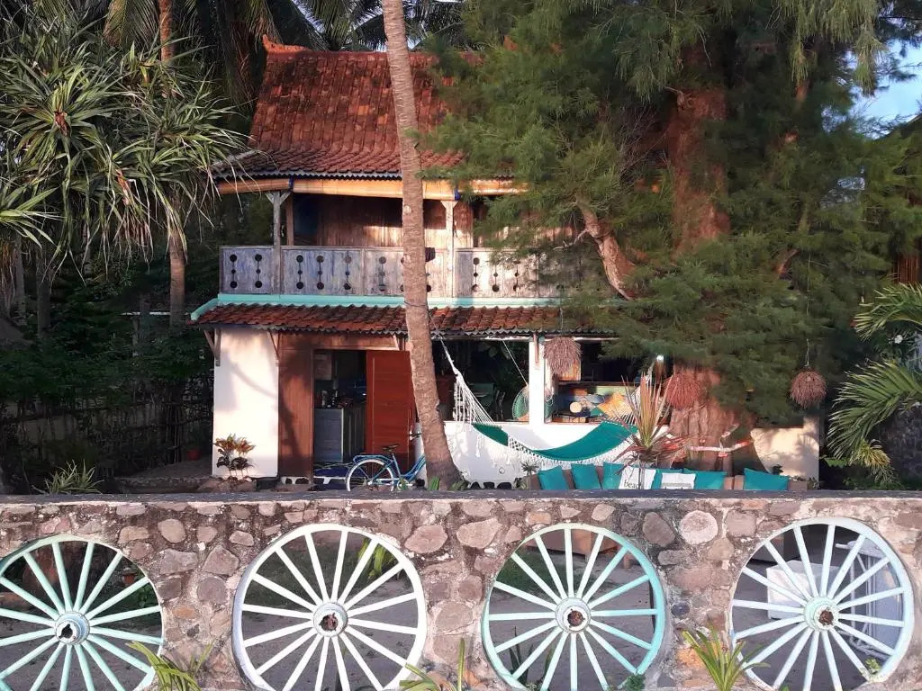 Kais Beachfront Villa