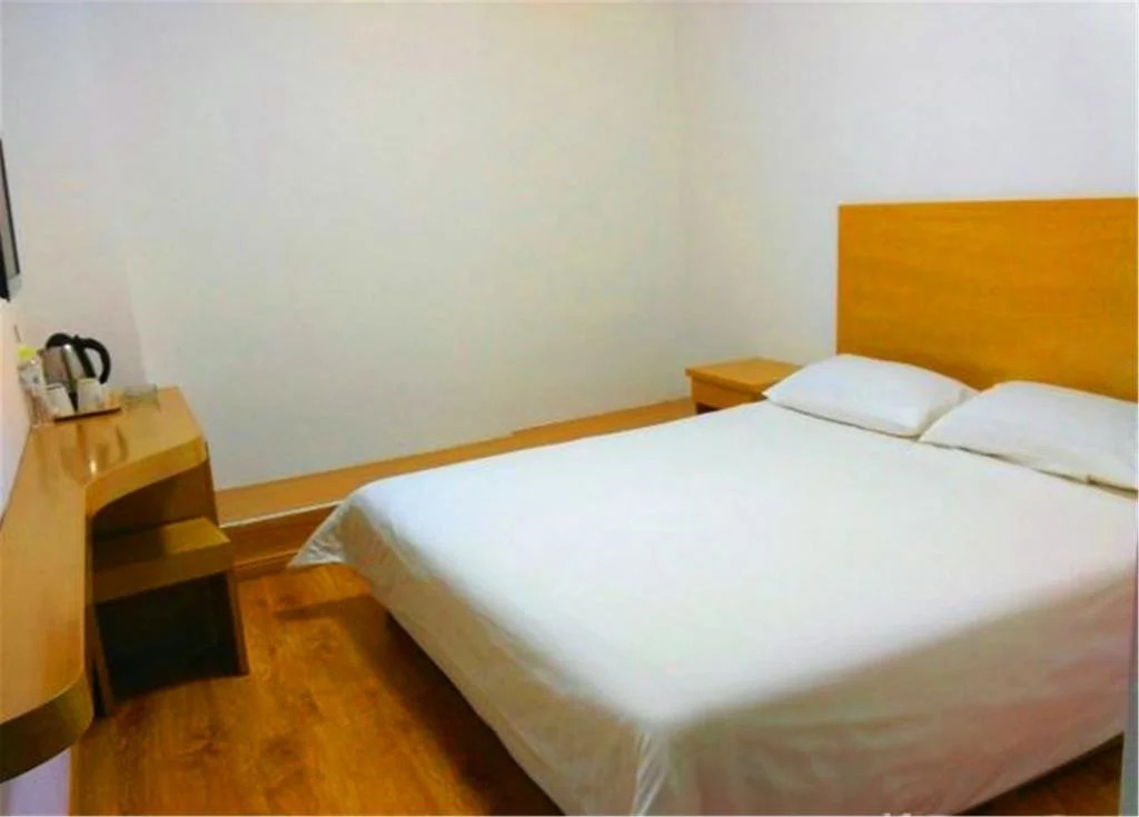 Atour Hotel Qingdao Zhanqiao Zhongshan Road
