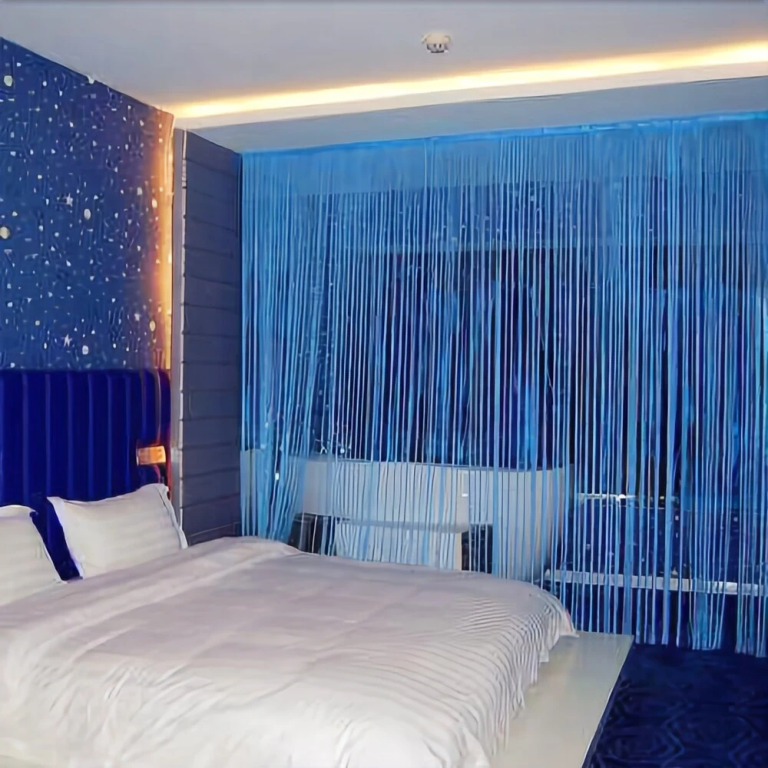 Wuhan Attachment Art Theme Hotel