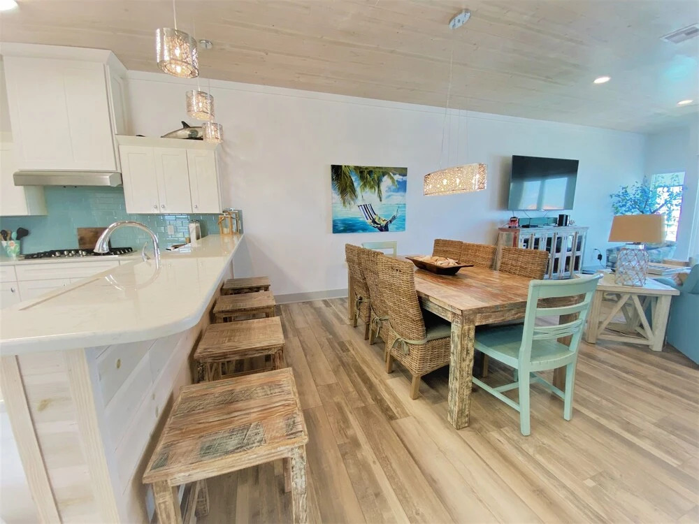 Marina's Edge 3 Bedroom Townhouse by Redawning
