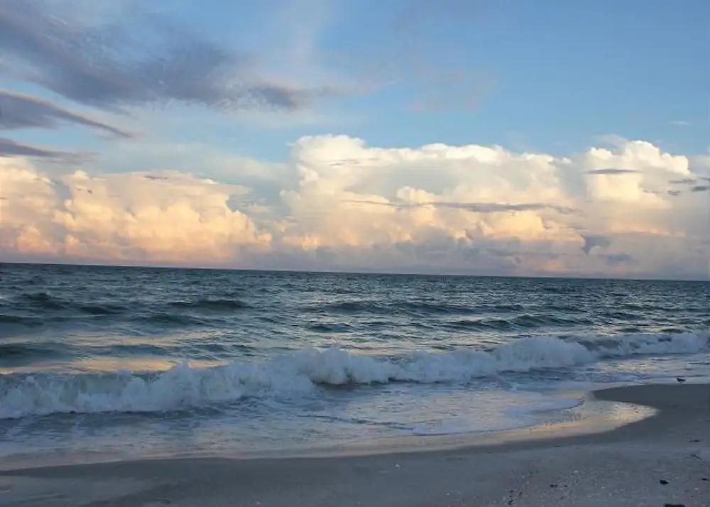 Treasure Island Beach Retreat Sleeps Up To 11
