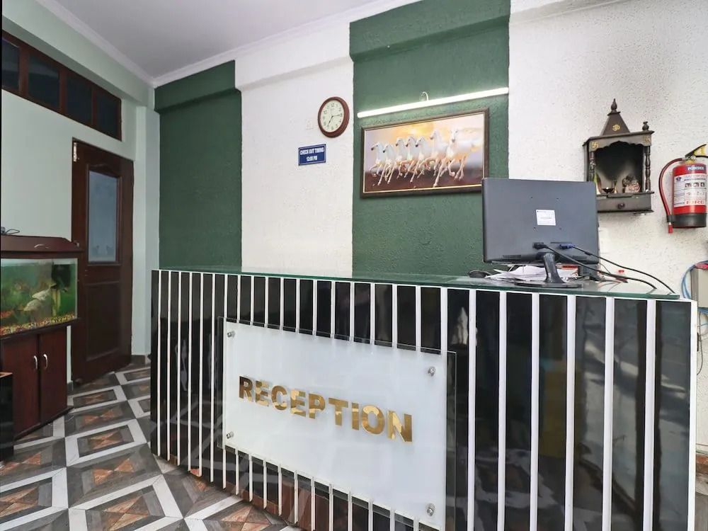 OYO 19123 Sunshine Guest House