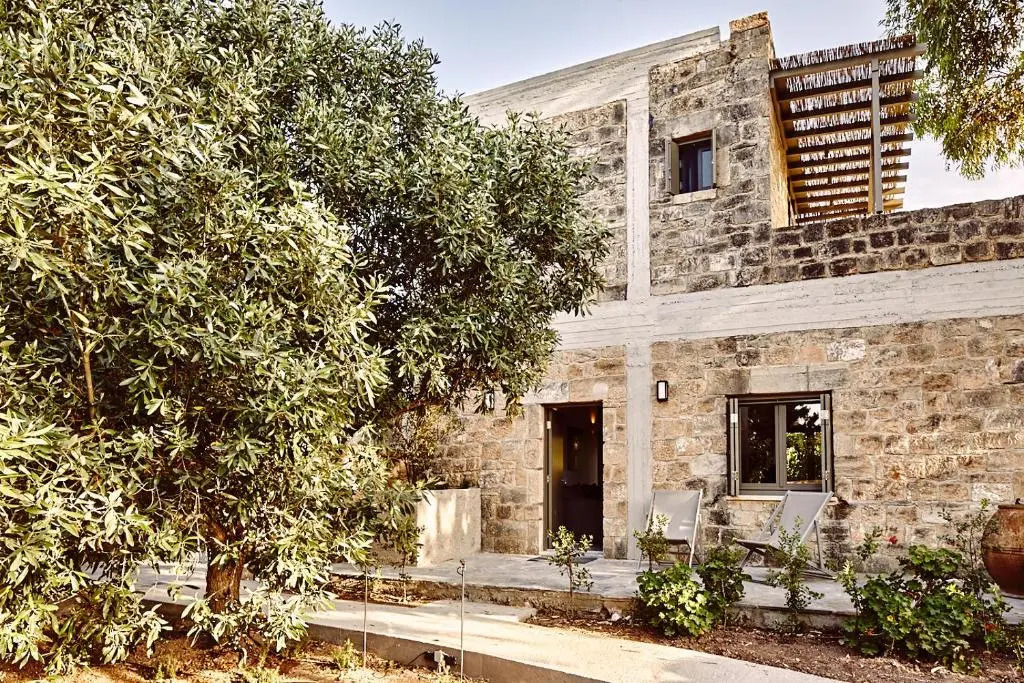 Nikolaou Art Residence