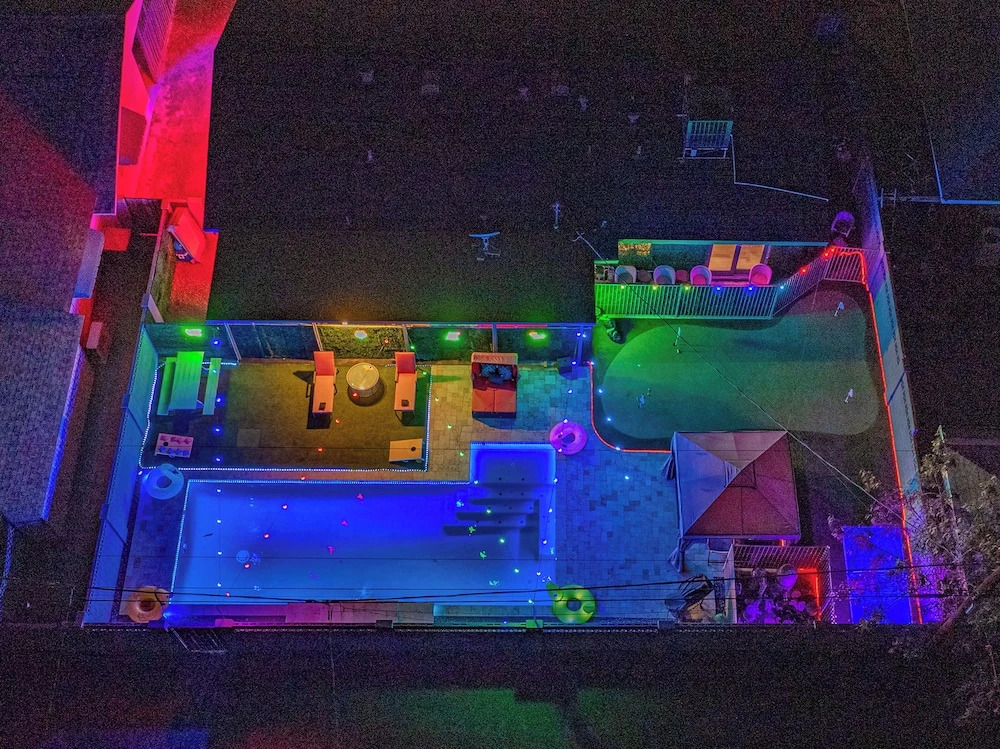 Poolside Nights & Neon Vibes! Scottsdale Escape