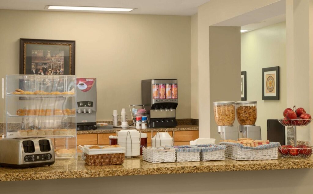 Baymont by Wyndham Jacksonville Airport