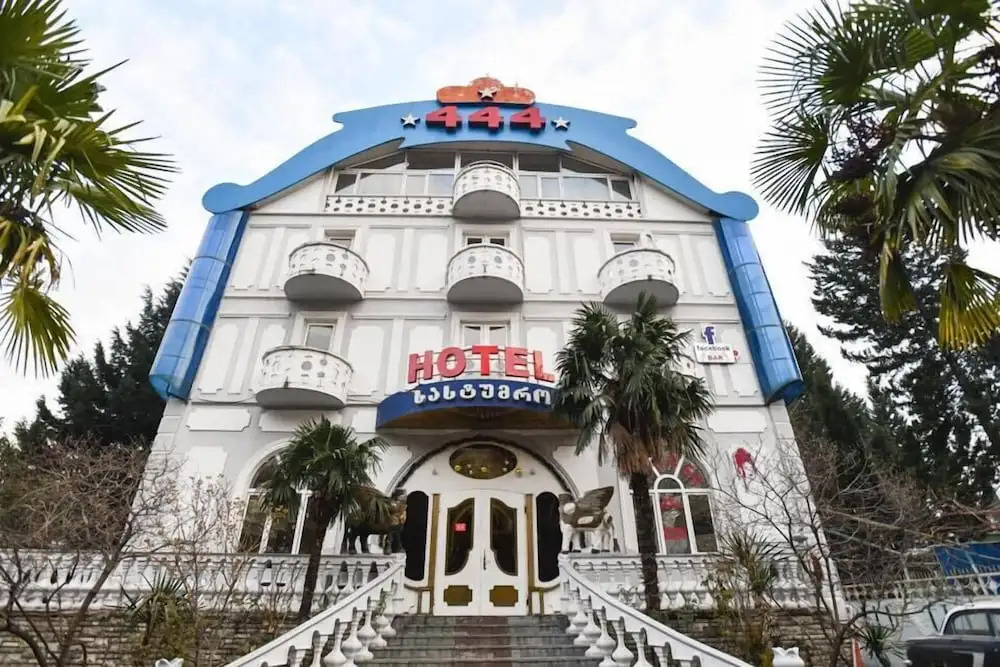 Hotel Georgia 444