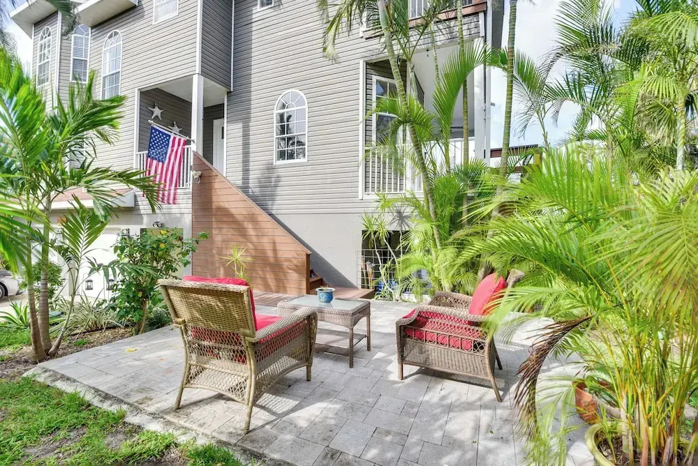 Dock, Kayaks & On-site Pond: Terra Ceia Home