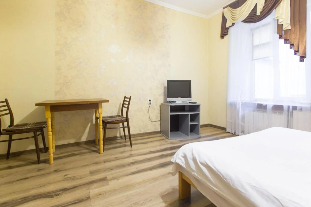 Apartment on Staroevreyska street 17