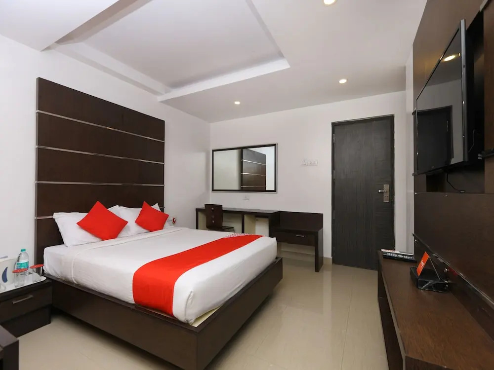 OYO 15714 Nachiappa Residency