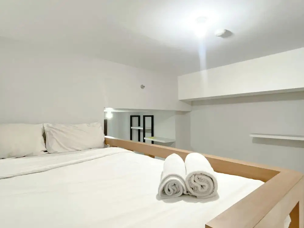 Restful And Well Designed Studio Transpark Juanda Bekasi Timur Apartment