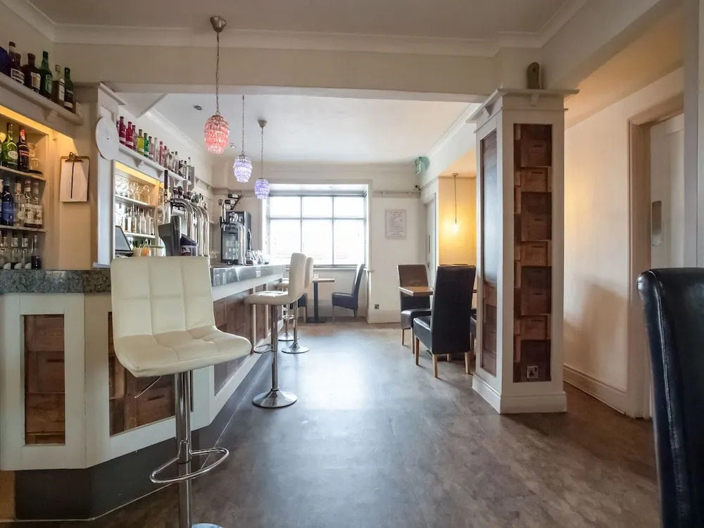 OYO Cliffemount Hotel