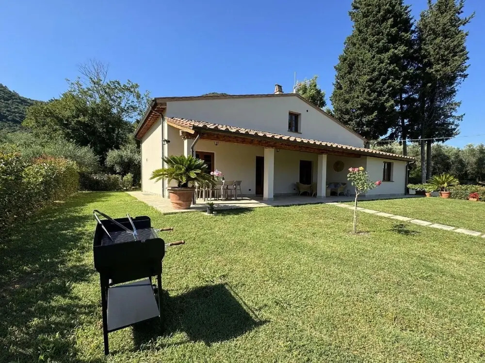 House in Tuscany Near Pisa & Lucca