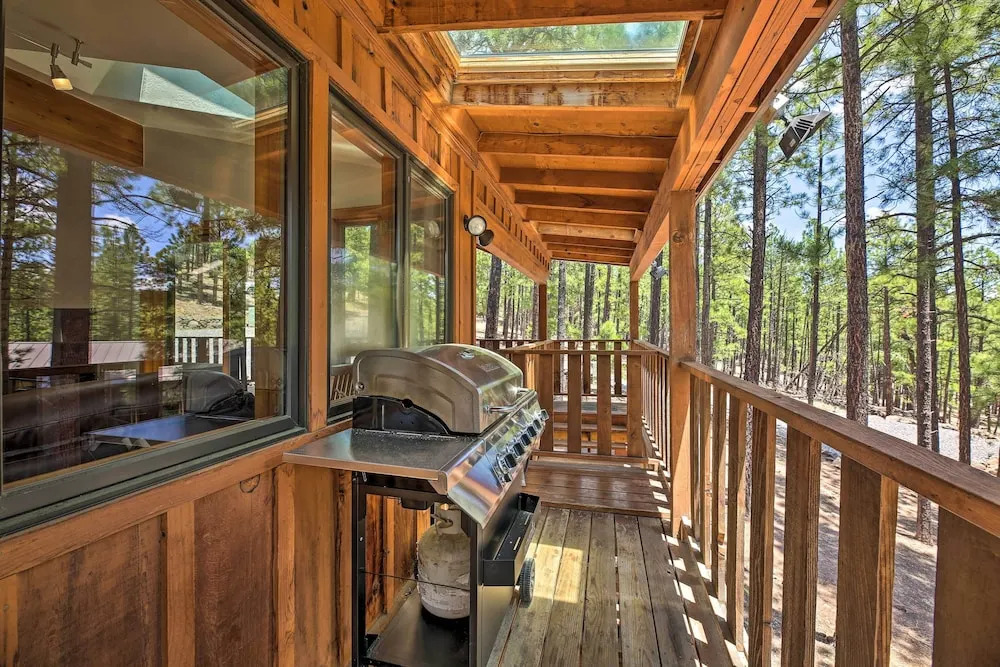 Hike, Bike & Ski, 12 Mi to Slopes: Serene Cabin