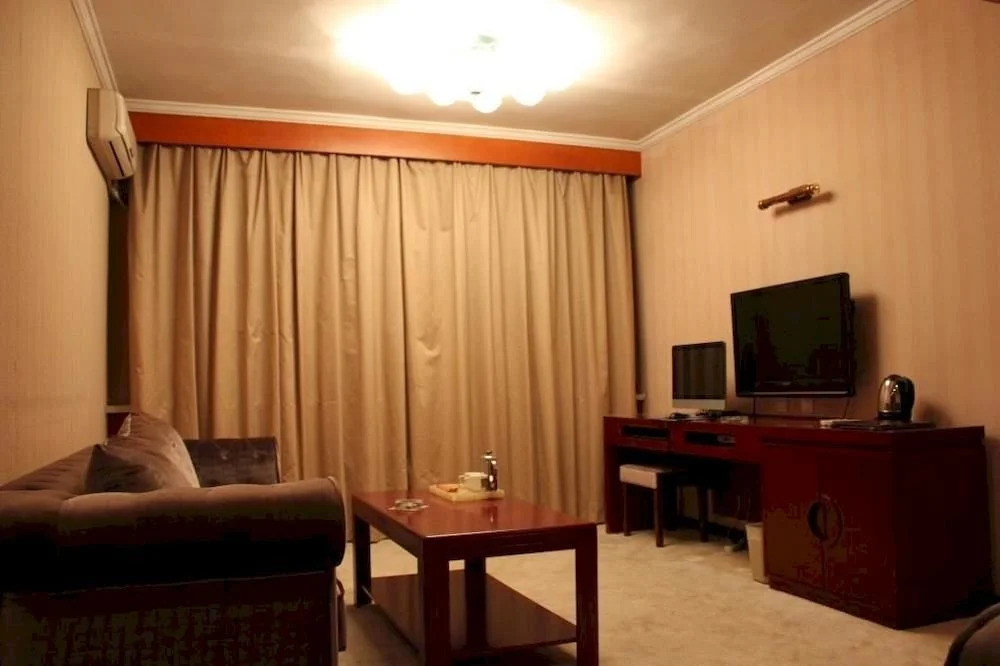 Dongfang Hotel
