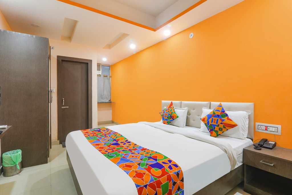 Super Collection O Rajeev Nagar Near Atal Path Formerly Vinayaka
