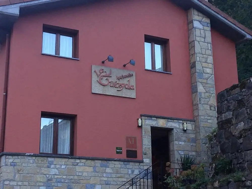 Apartamentos La Guergola