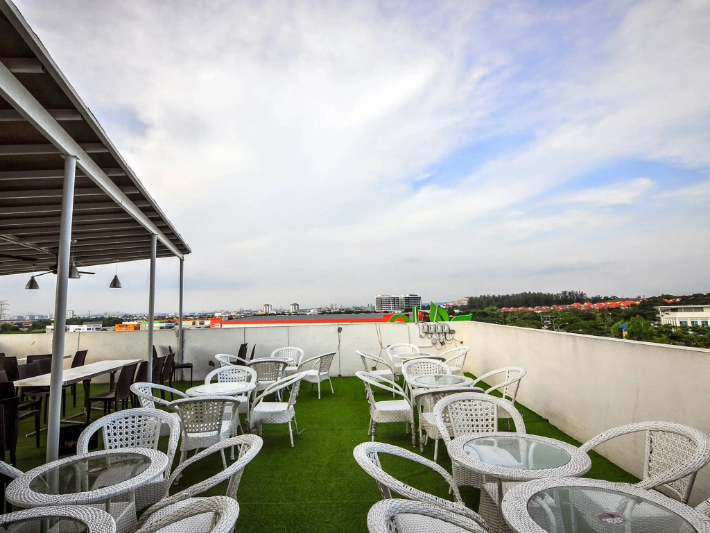 Le Garden Hotel