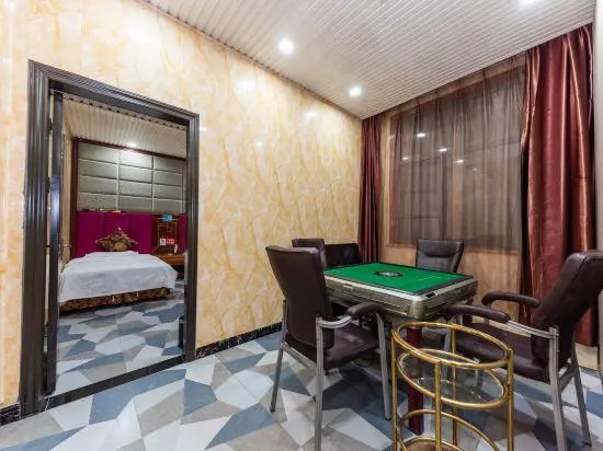 Jiuhuan Holiday Hotel
