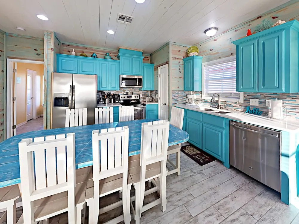 Las Olas Townhouse 3 Bedrooms 2 Bathrooms Townhouse