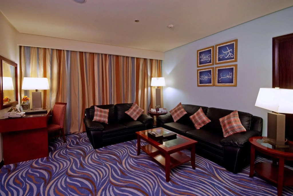 Dar Al Eiman Royal Hotel