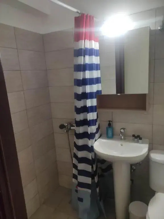 G M 3 ROOMS KENTPO in the heart of the city