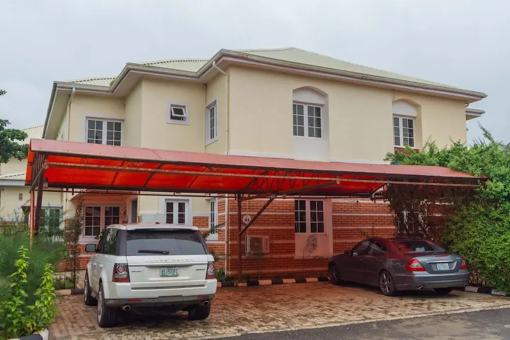 Lexrach suites