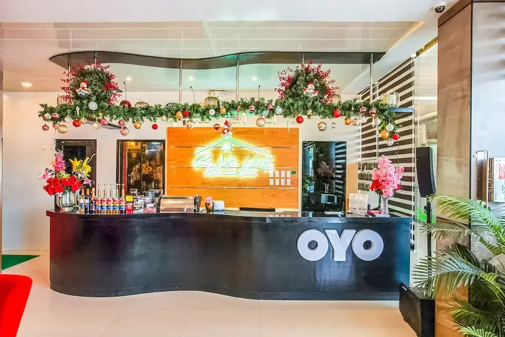 OYO 489 Casa Mia Hotel Suites