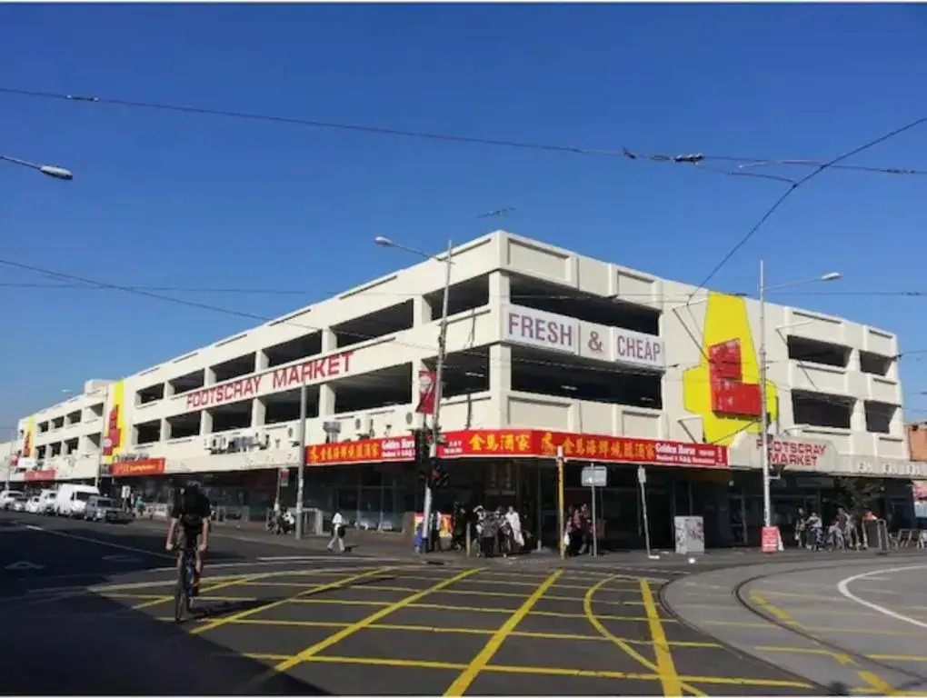 FS104E Stylish 1BR1BA apt in Footscray Pool Gym WIFI