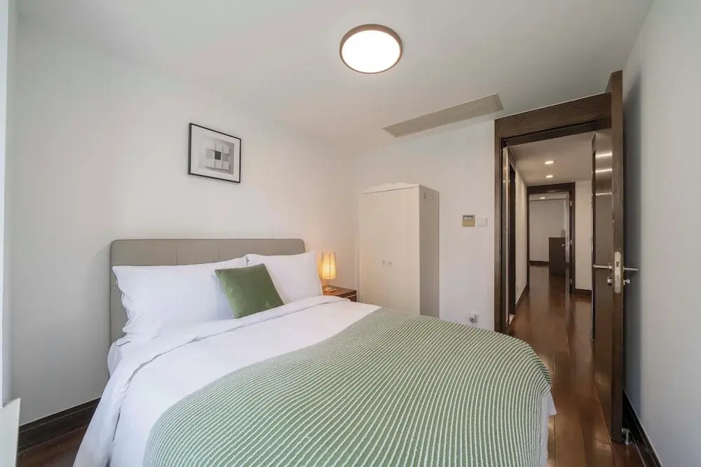 Tyms Premium 3BR 2BA Apt Walk to Metro