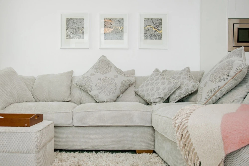 Modern 2 Bedroom Flat In Greenwich